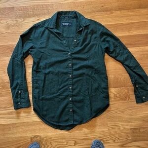 Abercrombie & Fitch Boyfriend Super Soft button down with pockets - size S